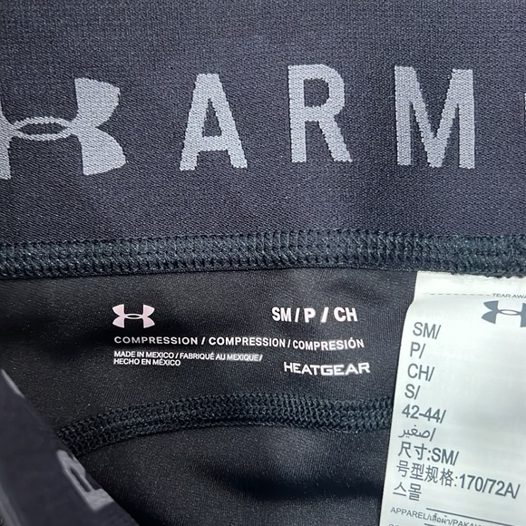 🔥UNDER ARMOUR🔥 heat gear cropped leggings - Picture 4 of 6